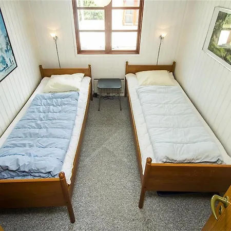 Three-bedroom Holiday In Hals