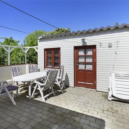 Three-bedroom Holiday In 펜션